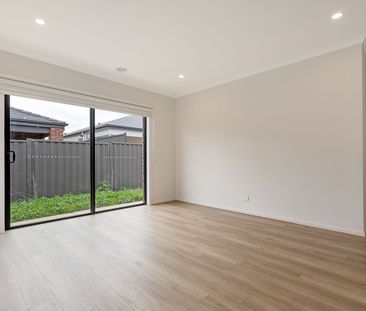 Modern Family Home - Photo 1