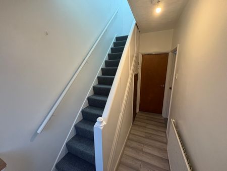 Bath Road, Morriston, SA6 7AT - Photo 4