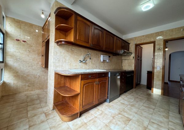 Apartamento T3 para Arrendamento na Quinta D. JOÃO