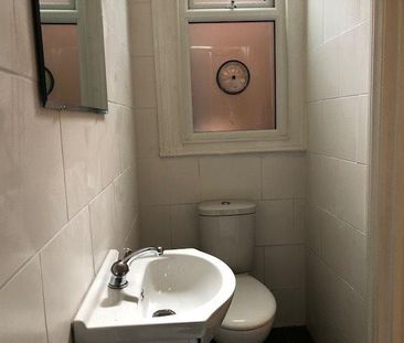 Studio to rent - Photo 6