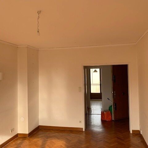 Appartement 2 pièces 60m2 MARSEILLE 2EME 890 euros - Photo 1