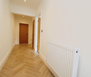 Oak Road, Bebington - Photo 2