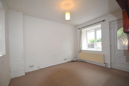 Hawthorne Crescent, West Drayton, UB7 - Photo 2
