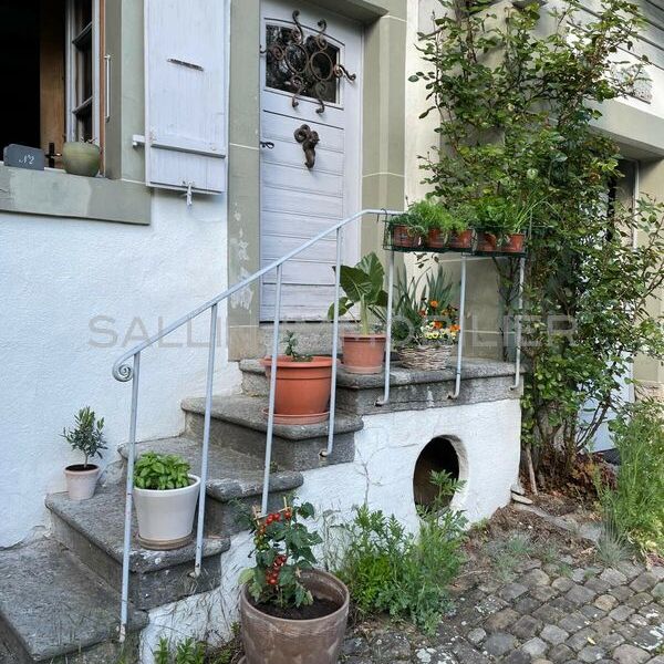 SPLENDIDE 3½ PIECES DUPLEX DANS ANNEXE D'UN CHÂTEAU BAROQUE - Photo 1