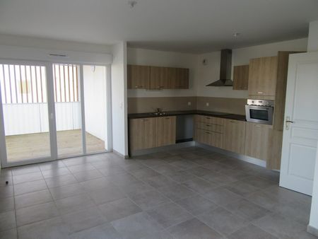 Location Appartement 3 pièces 59m² - Photo 3