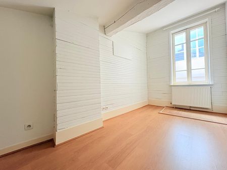 Location Appartement 4 pièces 134m² LYON 2ème - Photo 5