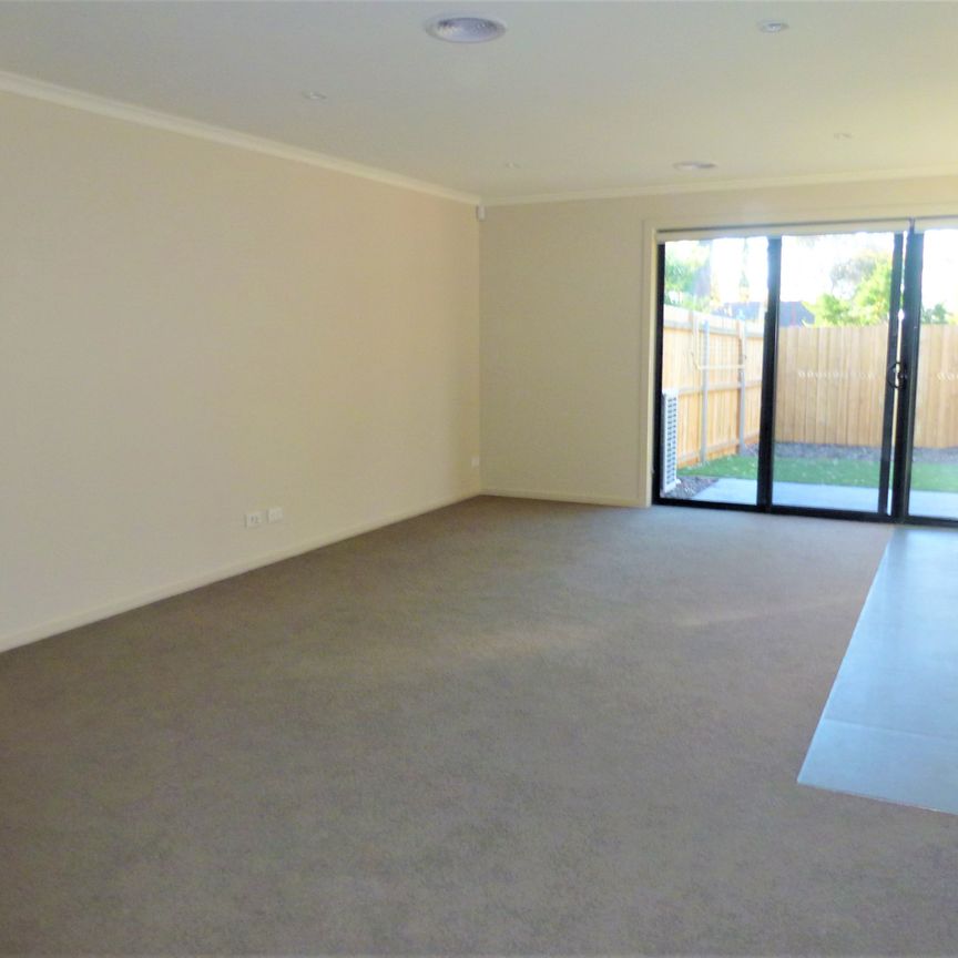 6/1-3 Coppin Place, Weetangera ACT 2614 - Apartment For Rent | Domain - Photo 1