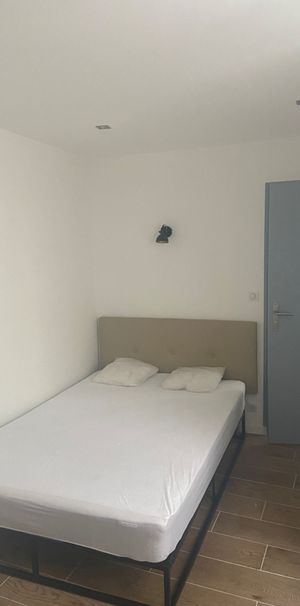 Location Appartement 2 pièces 31m² NIMES 30000 - Photo 1