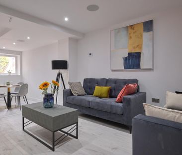 6 bedroom terraced house to rent - Photo 3