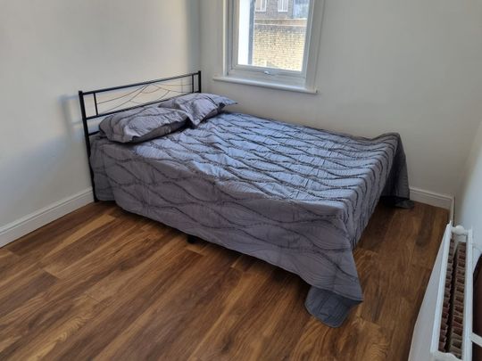 5 Bed Terraced House, Durham Road, E16 - Photo 1