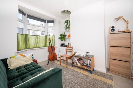 32 Harleston Street, Belfast, BT9 5FS - Photo 4