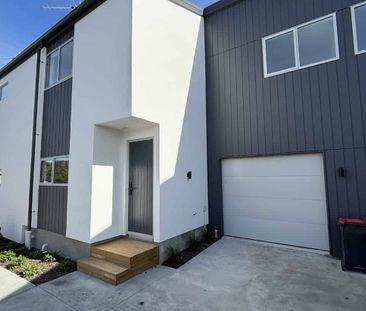 Stunning Property - Photo 3