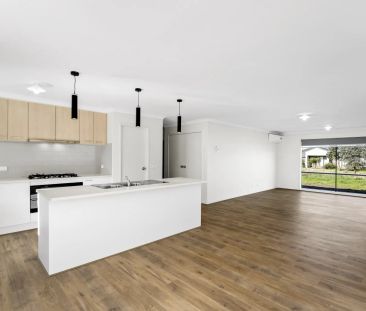 3 Joe Drive, Werribee. - Photo 6