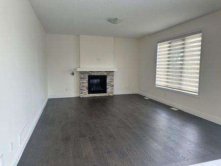 For Lease - 329 Masters Drive, Woodstock, Ontario - Photo 2