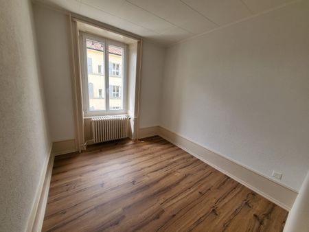 Grand appartement de 4,5 pièces avec ascenseur au centre du village - Photo 5