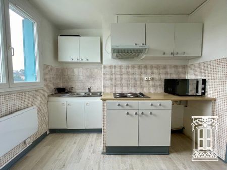 Location Appartement 3 pièces 53m² GENAY 69730 - Photo 2