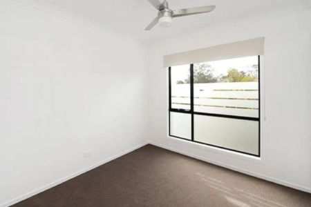 Unit 4/119 Jones Road, Carina Heights. - Photo 3