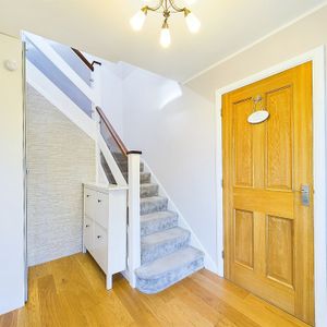 4 bed detached house to rent in Sawpit Hill, Hazlemere, High Wycombe, HP15 7DB - Photo 2