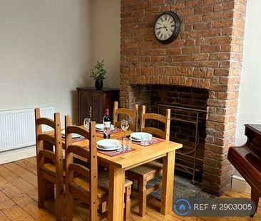 3 bedroom semi-detached house to rent - Photo 6
