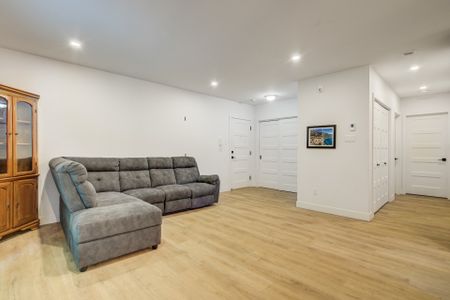 104 Rue des Érables Cowansville, QC J2K - Photo 2