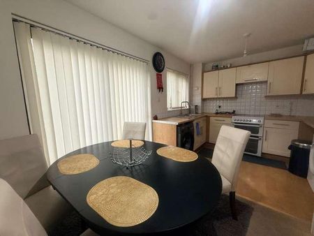 Hengrove Close, Headington, OX3 - Photo 3