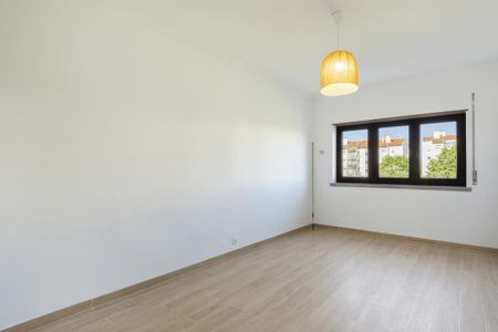 2 Bedroom Apartment with parking, Bairro do Rosário, Cascais - Photo 5