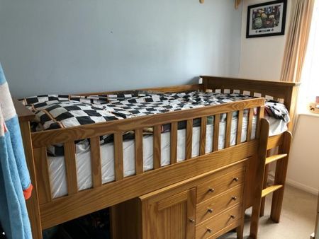 3 bedroom semi-detached house to rent - Photo 4