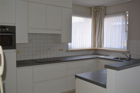 Appartement met 2 slaapkamers en garage - Photo 2