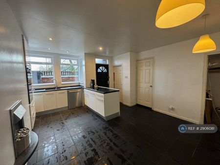 2 bedroom terraced house to rent - Photo 5