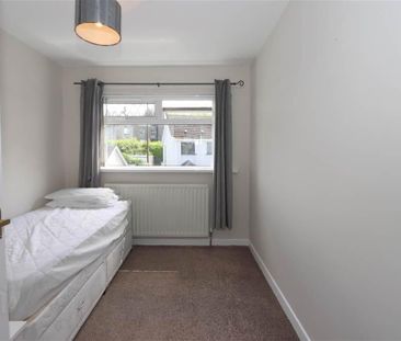 28 Dickson Park, Ballygowan, BT23 6JD - Photo 4