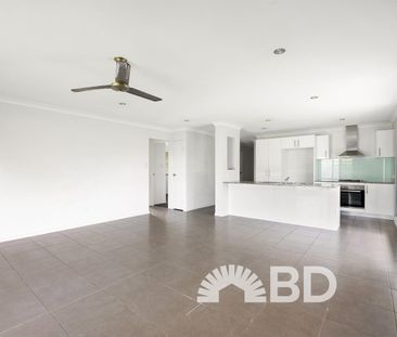 Spacious Home in Quiet Cul-de-Sac - Photo 4