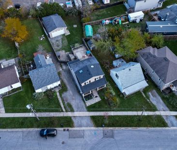 Lower Unit - Photo 4