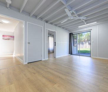 FRESHLY RENOVATED WITH SPACE TO SPARE - YOUR BEAK STREET BEAUTY AWA... - Photo 4