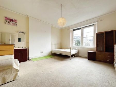 2 Bed Maisonette, Westmoreland Road, BS6 - Photo 2