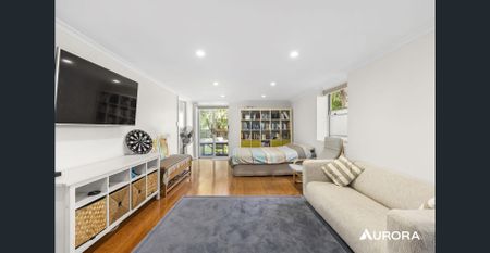 Dual-Living, 5 Bedrooms, Modern Upgrades & Exceptional Entertaining - 38 Abbotts Street, Camp Hill - Photo 3