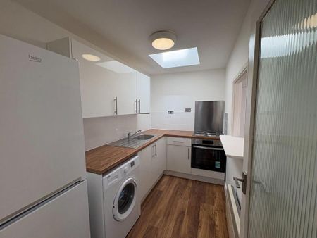 2 bedroom flat to rent - Photo 5