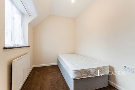 2 bedroom apartment to rent St. Francis Court, Shefford, Bedfordshire, SG17 - Photo 4