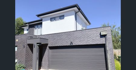 Furnished 3 bedrooms townhouse in Box Hill North - Photo 5