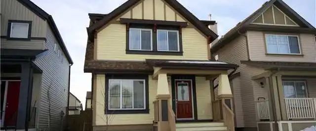 Beautiful 3 bedroom home in Copperfield — 3 Bedrooms+ Den House - Photo 1
