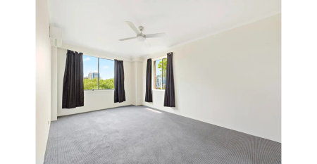 Spacious 2-Bedroom Apartment with En-Suite & Garage - Photo 3