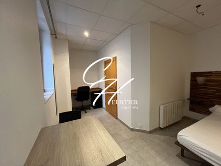 GRENOBLE - STUDIO MEUBLE - NEUF - Photo 2