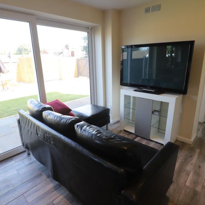 1 bedroom semi-detached house to rent - Photo 1