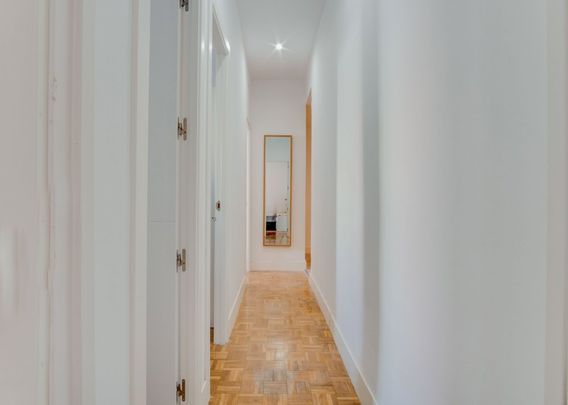 Cozy room in Fernán Gonzalez Street - Photo 1