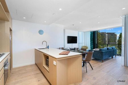 "The Hemingway" - Luxury Ocean View Apartment - Photo 5