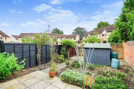 3 bedroom terraced house to rent - Photo 4