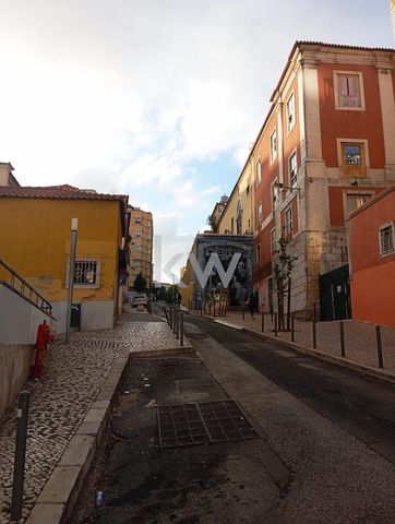 LISBOA, Lisbon - Photo 3