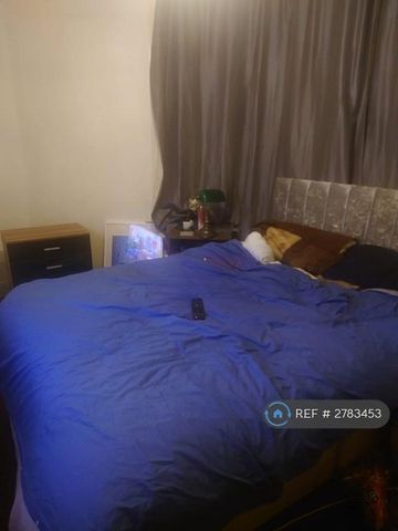 1 bedroom in a house share to rent - Photo 5