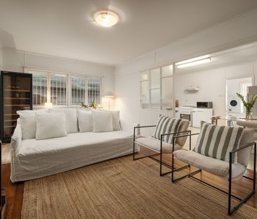 Quiet Family Home in a Ideal Location - Photo 3