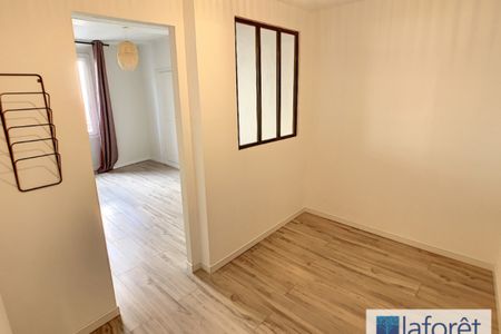 Nice Le Port - Place du Pin - Photo 3