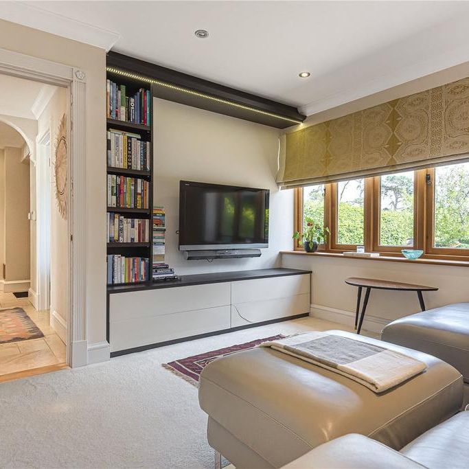 4 bedroom detached house to rent - Photo 1